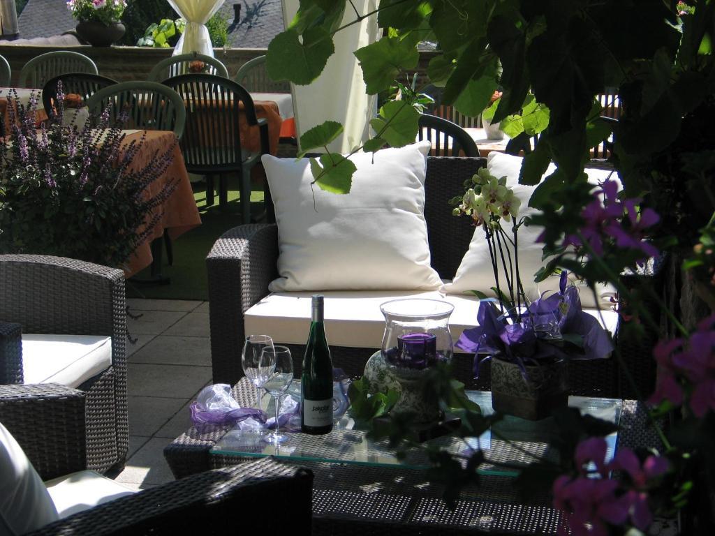Restaurant Landgasthof Zum Wiesengrund Newel Екстериор снимка