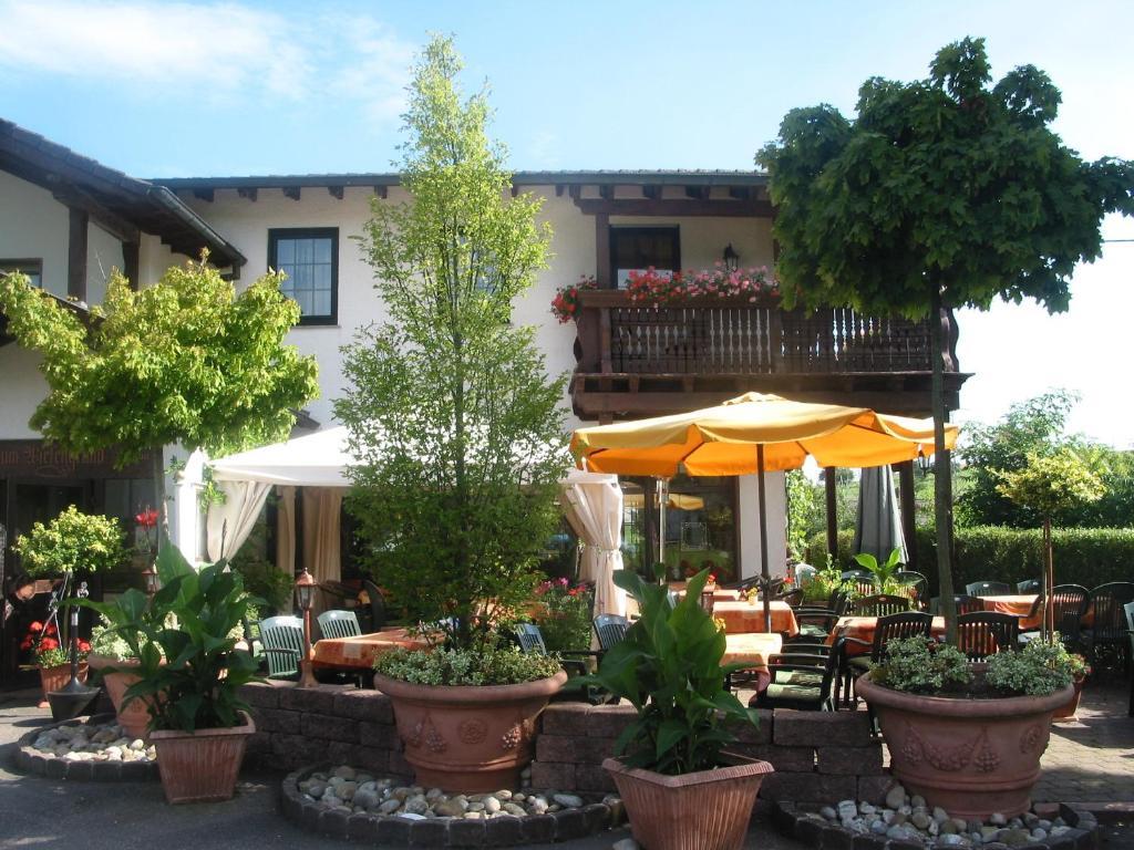 Restaurant Landgasthof Zum Wiesengrund Newel Екстериор снимка