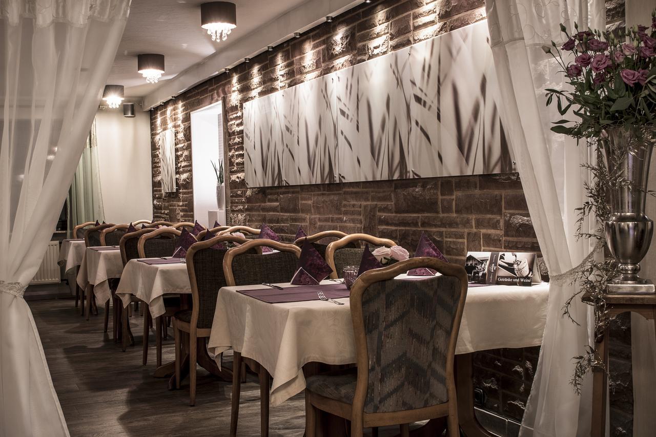 Restaurant Landgasthof Zum Wiesengrund Newel Екстериор снимка